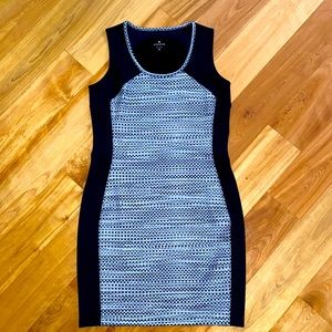 Athleta Size Medium Dress Like New